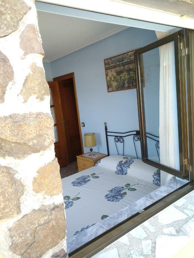 Casa Rural El Carrascal Valdefuentes de Sangusín Exterior foto